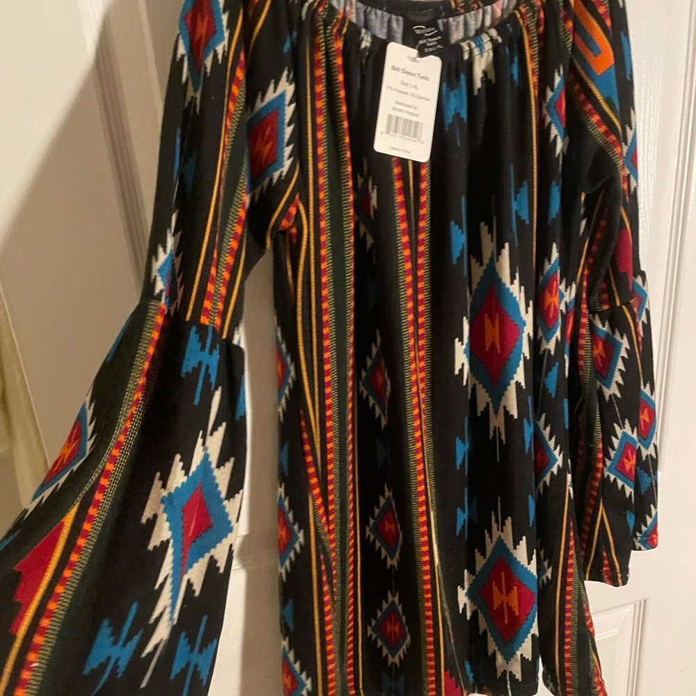 NWT off the shoulder tribal bell sleeve dress size L